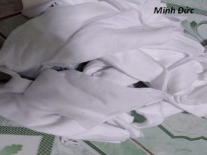 vải vụn trắng